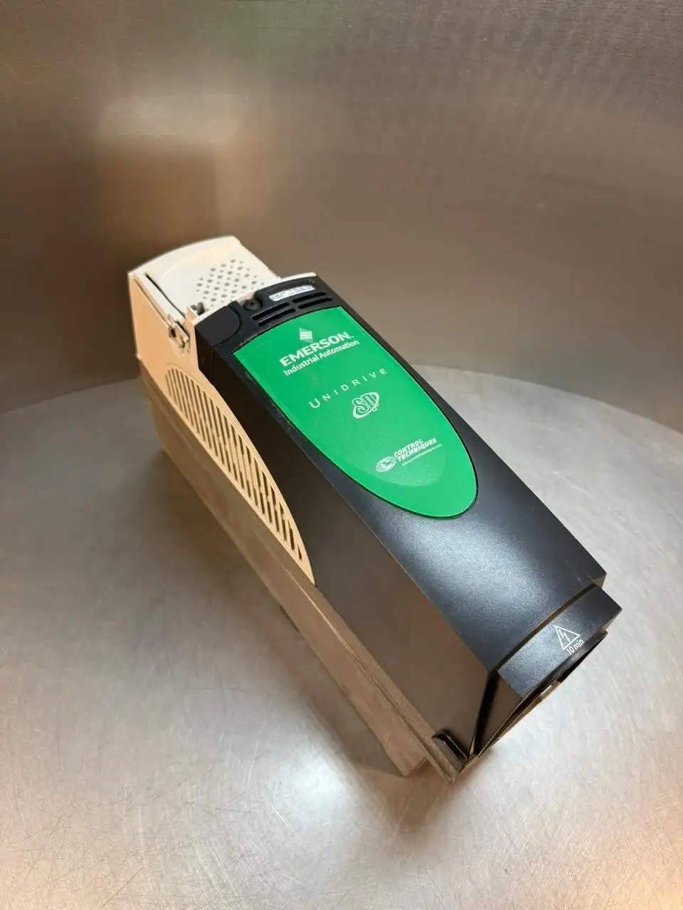 Emerson Unidrive Sp1403 1.5/2.2 Kw SP 2,5T En81-1 (10.5.2)