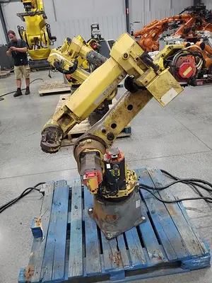 USED 2008 FANUC ARCMATE 120IC