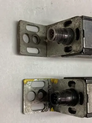 USED OMRON F3SN-A0517P25-D / F3SN-A0517P25-L