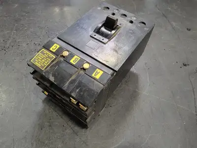 USED SQUARE D Q232150