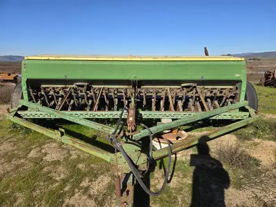 USED 1986 JOHN DEERE 8300