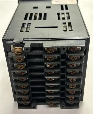 Used HONEYWELL DC300K-0-083-21-0C00-0 Industrial Controls | Surplus Asset Holdings #1221976