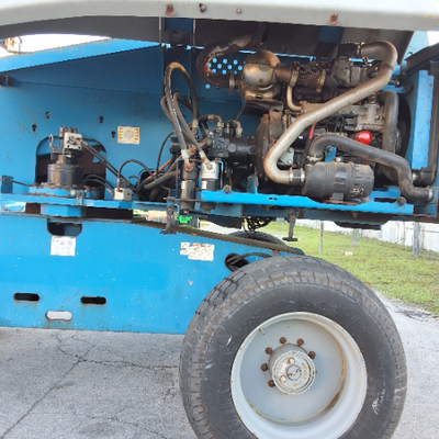 USED 2014 Genie S-65