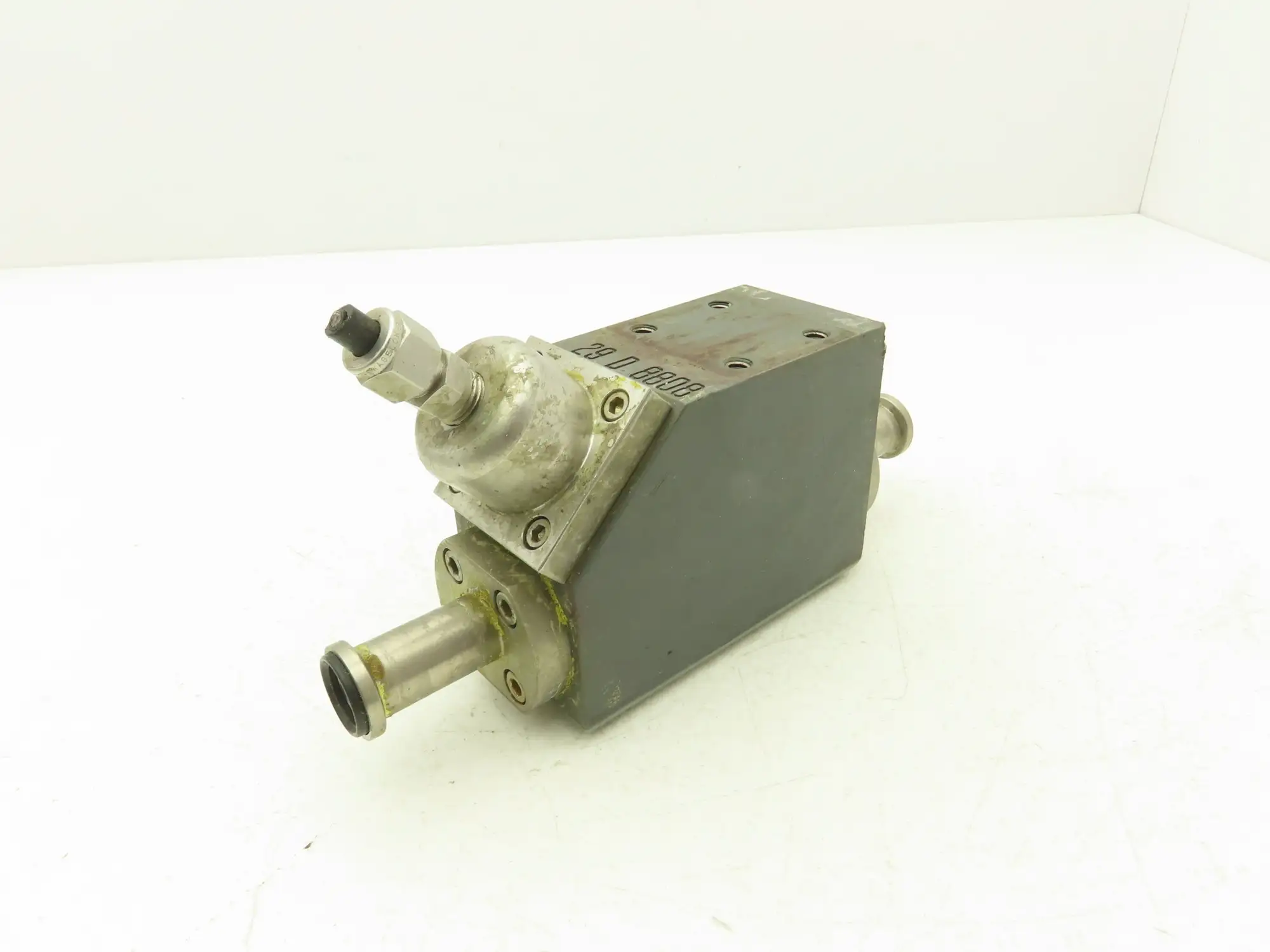 NA 29 D 8808 Laser Static Charge Block Stainless Tubes