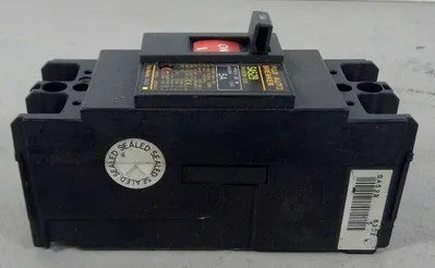 Fuji Electric SA52B BB28S8-005 5 Amp 3 Pole Circuit Breaker 4G