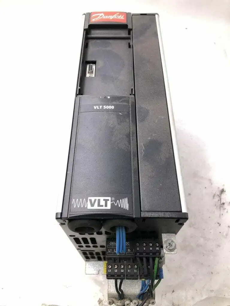 Danfoss VLT 5008 175Z0570 12.2A Variable Speed Drive 380-500V 0-1000Hz