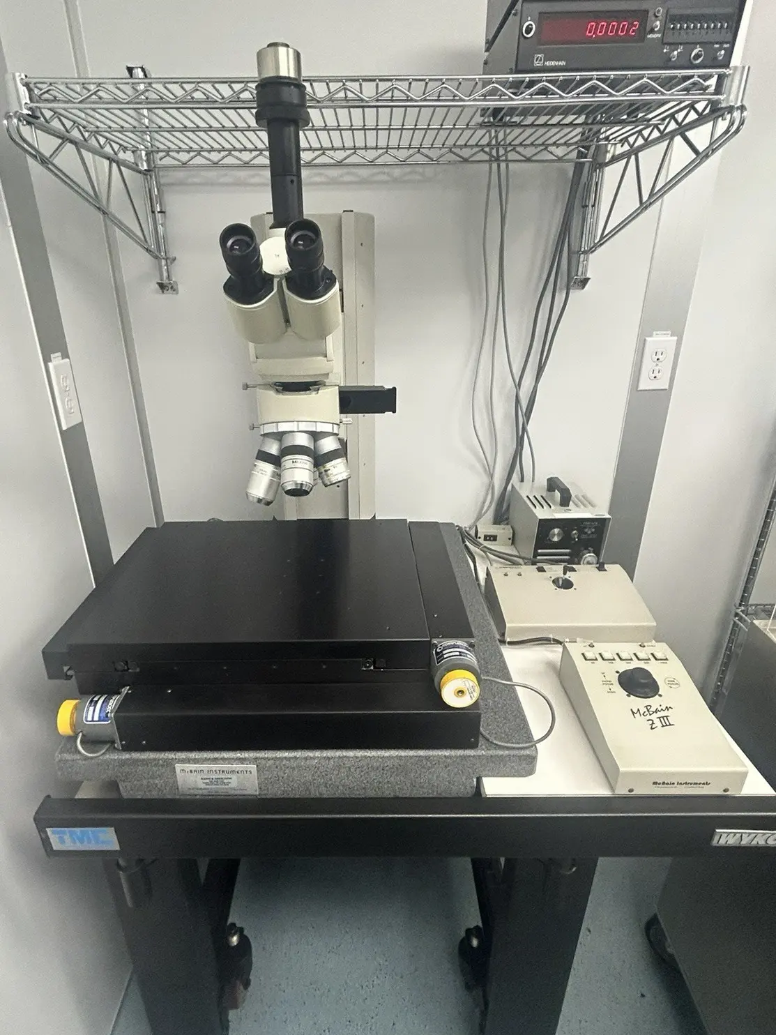 Used McBain McBain ZIII Microscopes California US | ANACAPA EQUIPMENT BROKERS, INC #1540725
