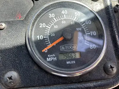 USED 2011 AUTOCAR XPEDITOR