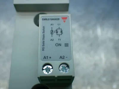 NEW CARLO GAVAZZI RGC1A60A40KGUS80