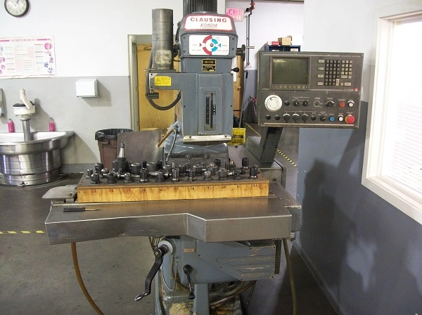 Used 1987 CLAUSING KONDIA Vertical Mills | Two Spade Machinery LLC #507780