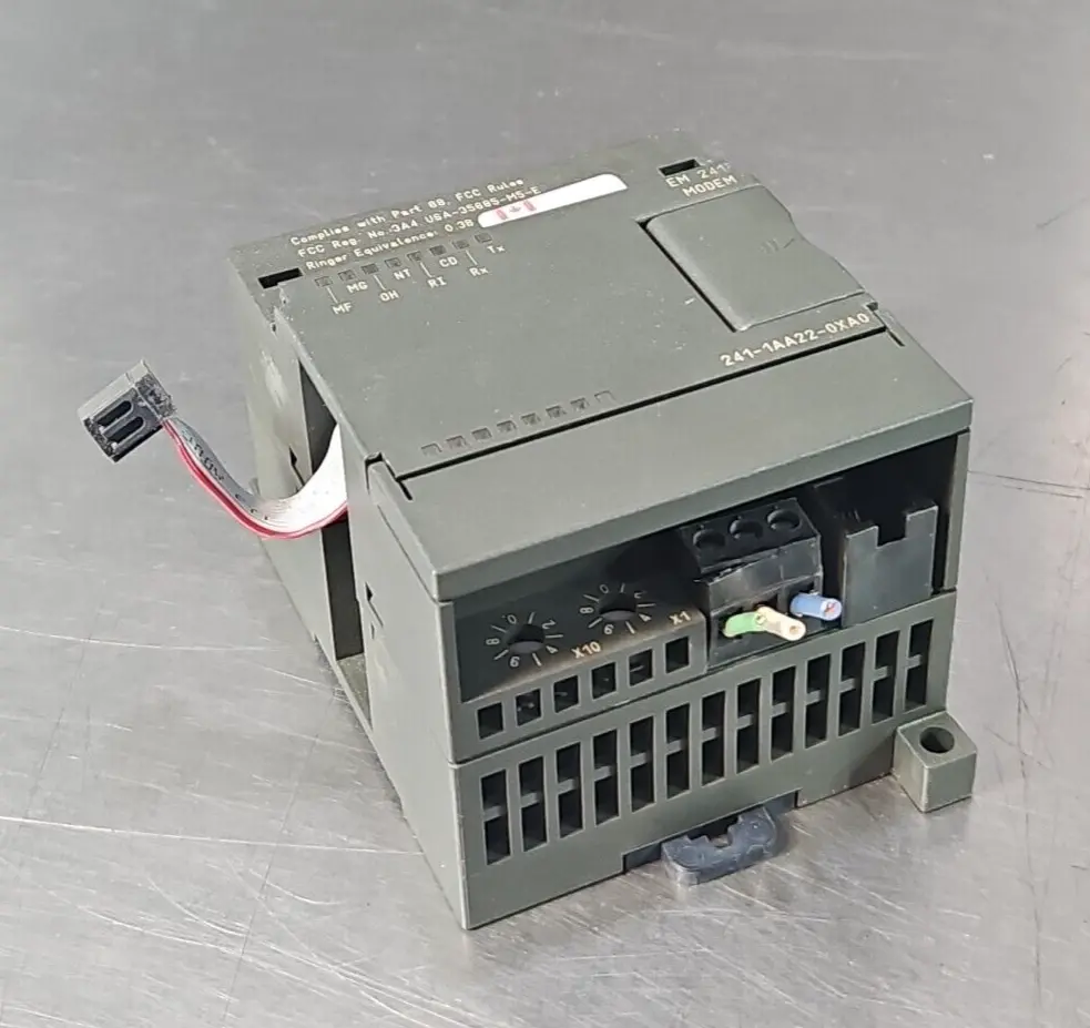 Siemens 6ES7 241-1AA22-0XA0 PLC Module (BIN643)