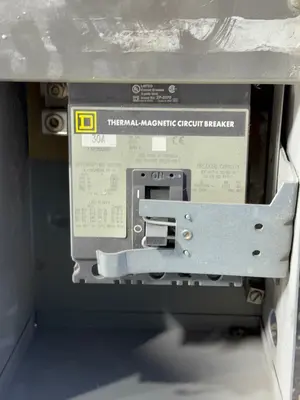 USED SQUARE D PFA34030GW
