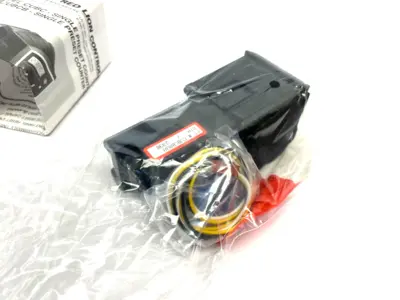 NEW RED LION CONTROLS SINGLE PRESET COUNTER W/ BATCH INDICATION 10-28VDC