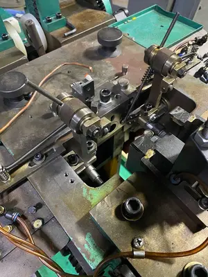 1/8" Shanghai Wuling Model SD-30 Bi-Metal Contact Heading Machine