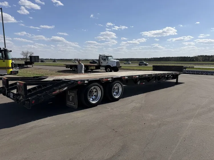 Used 2013 BLACKSTONE DOVE TAIL STEP DECK Flatbed Trailers Minnesota US | Carco Truck & Equipment #1513948