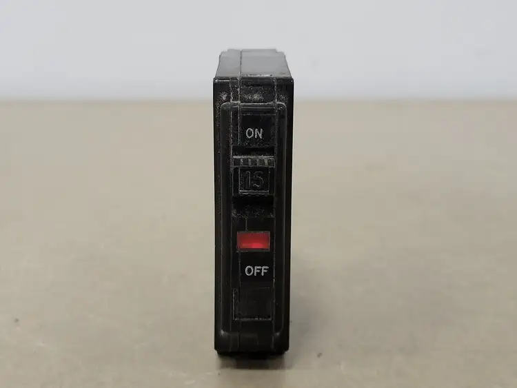 Used SQUARE D QO115 Switchgears British Columbia CA | Lenmark #835384