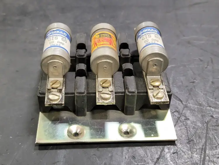 Used GOULD SHAWMUT GIS-60 Misc Electrical & Power Parts British Columbia CA | Lenmark #251073
