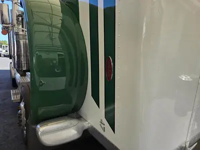USED 2018 PETERBILT 389