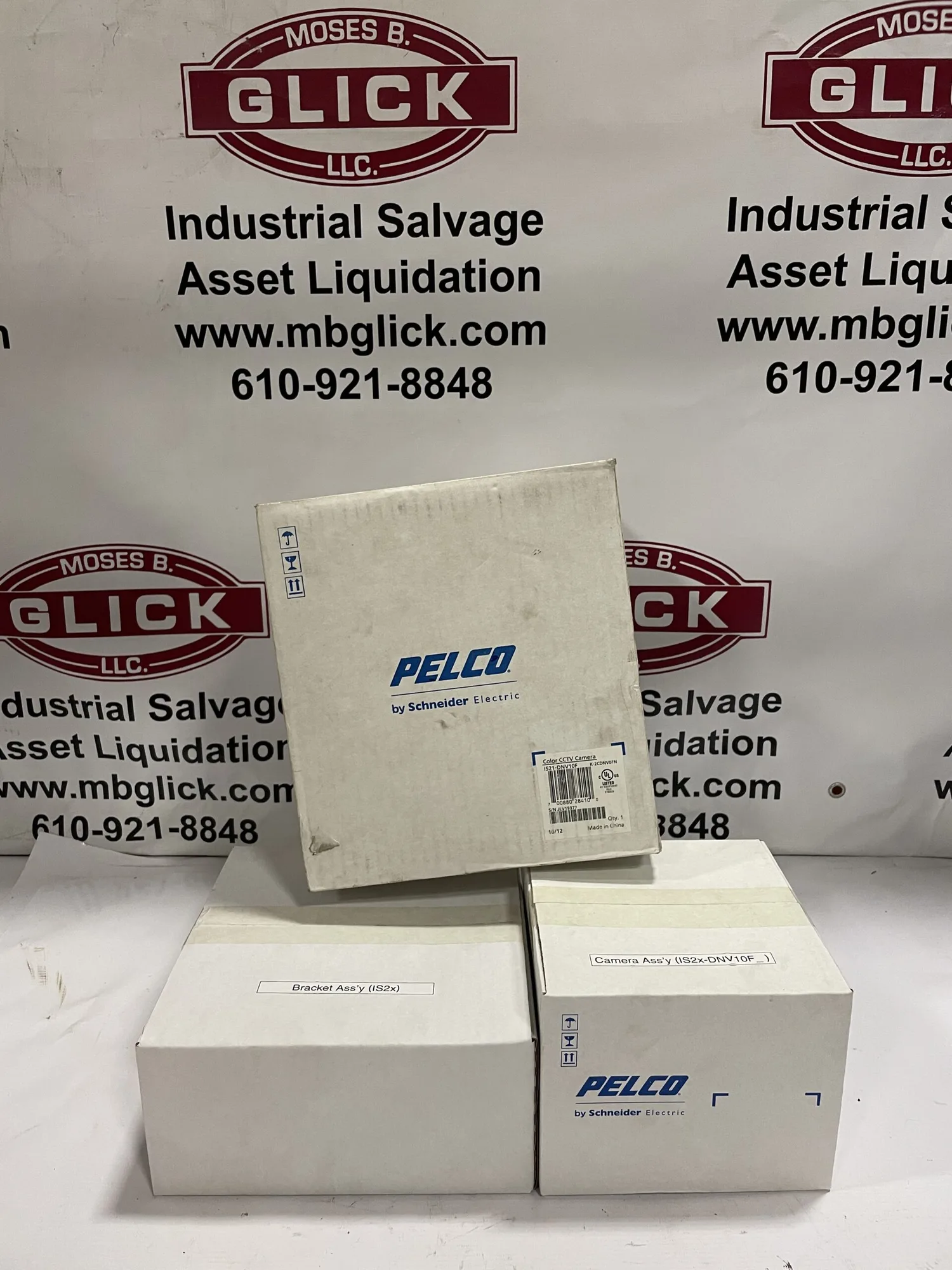 PELCO IS21-DNV10F Color CCTV Camera K-2CDNV0FN -NIB