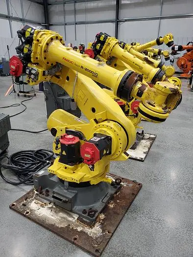 Used 2015 FANUC R-2000IC/210F Robots Ohio US | Six Axis Solutions #397832