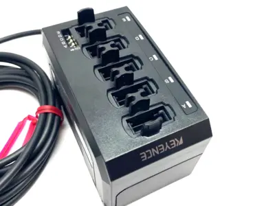 USED KEYENCE MULTI-HEAD CONNECTION AMPLIFIER MAIN SUPPORTING UNIT 5-PORT