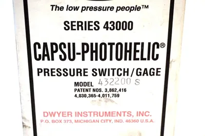 NEW DWYER 432200S PRESSURE SWITCH SER.43000