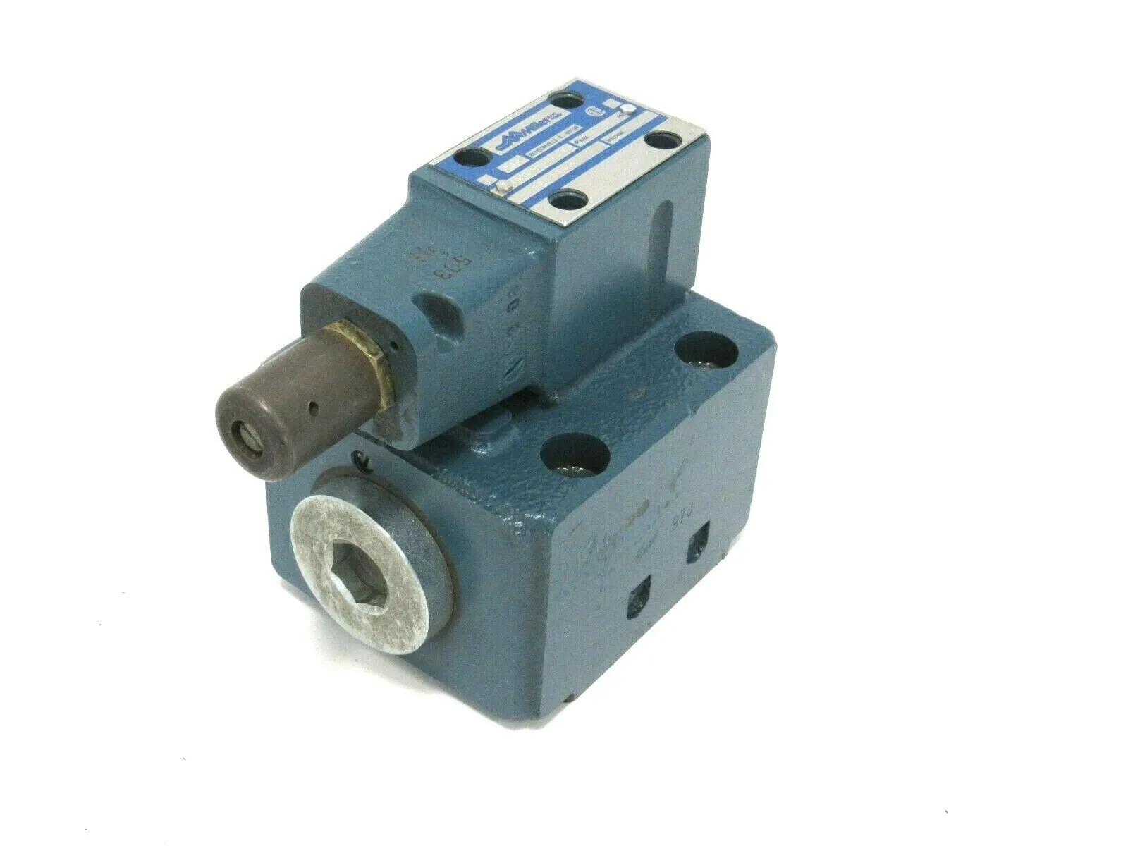 NEW MILLER 583-P25RV-108 VALVE 583-P25RV 583P25RV108