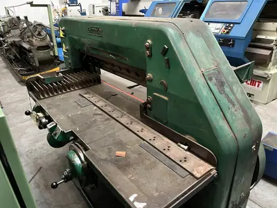 USED SCHNEIDER PAPER SHEAR