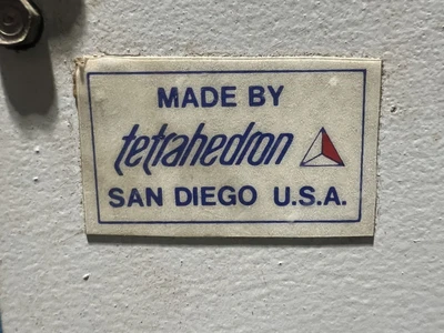 USED TETRAHEDRON TETRAHEDRON  PRESS