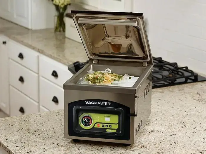 NEW VACMASTER VP210