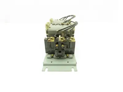 Furnas 22DP32A*E6 Reversing Motor Starter 10Hp Size 1 Max 27A 600 VAC Overload