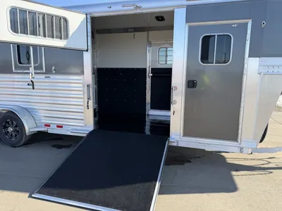 New | in-Stock 2025 4 STAR HORSE TRAILER Livestock Trailers Minnesota US | Carco Truck & Equipment #1513893