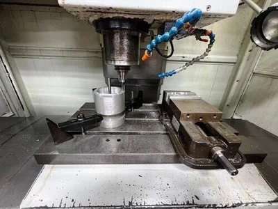 USED 2011 HURCO VM10