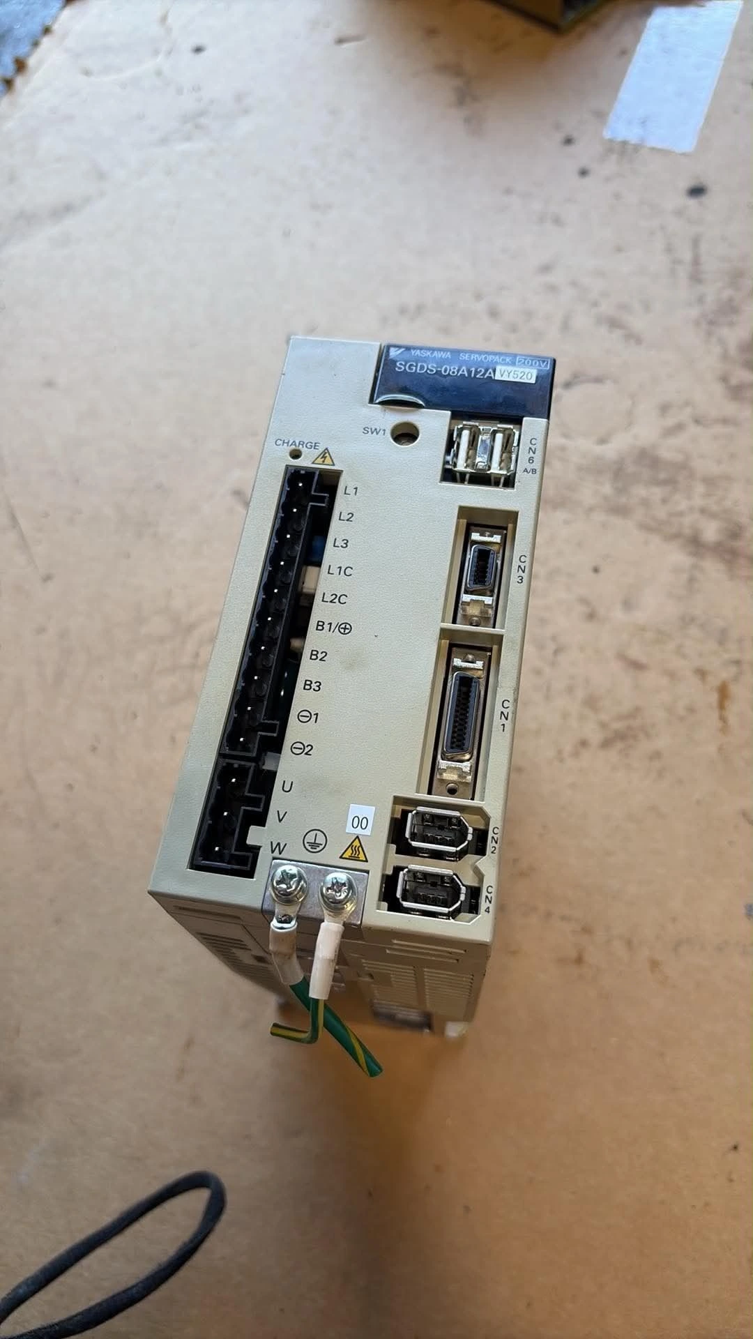 USED YASKAWA SGDS-08A12A