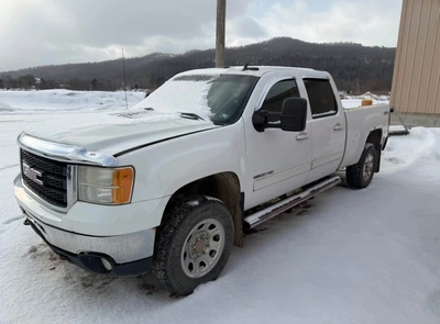 CHEVROLET 2500HD Pickup truck | Iron Listing (7)