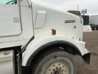 USED 1997 KENWORTH T800