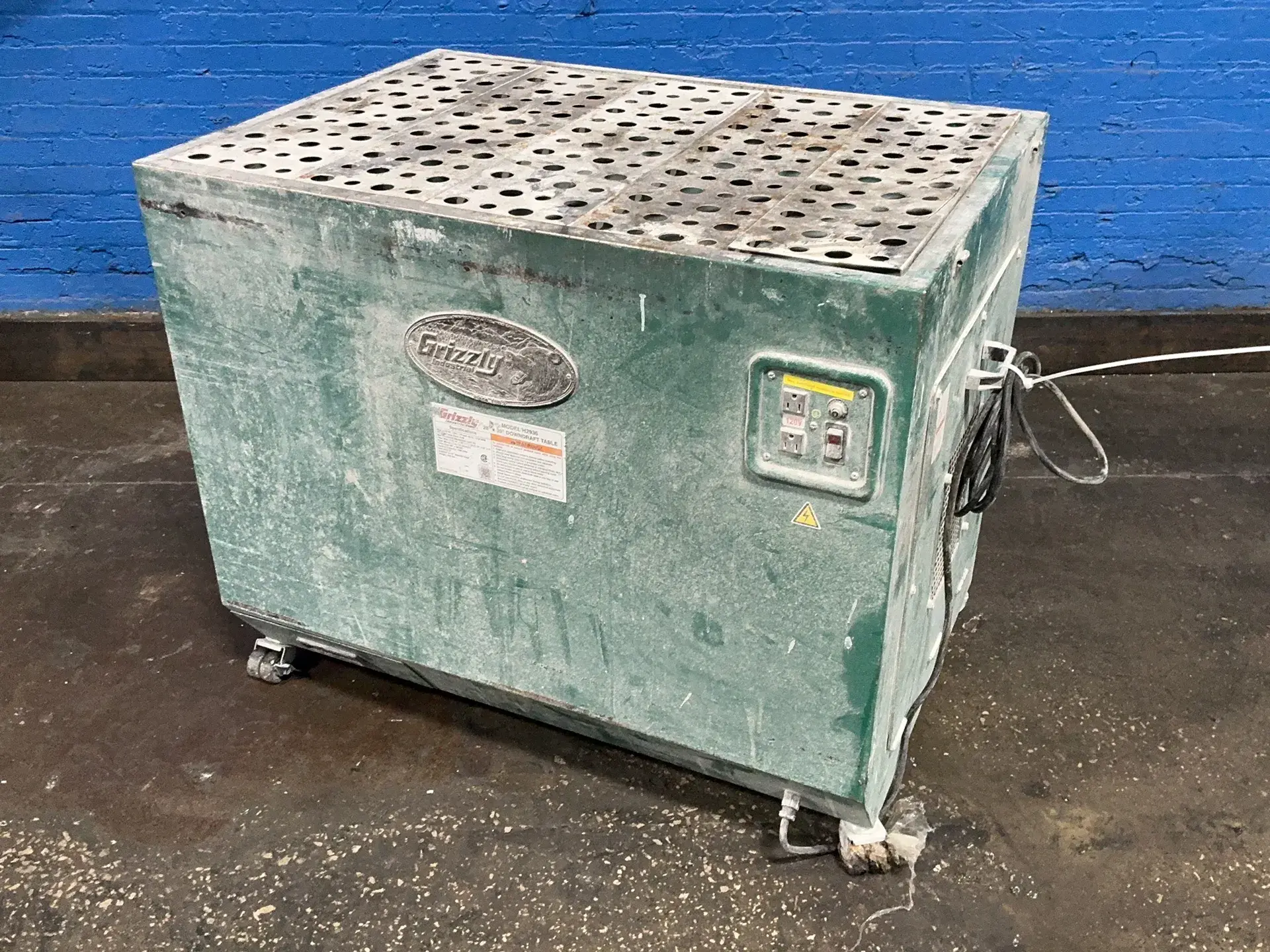 Used 2022 GRIZZLY INDUSTRIAL H2936 Dust Collectors Ohio US | HGR 24 #1556738