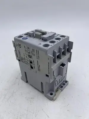Used ALLEN-BRADLEY ALLEN-BRADLEY 700-CF400* SER A 120V Misc Electrical & Power Parts | ND Industrial Surplus #1213989