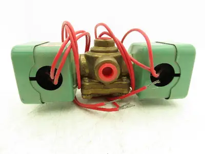 Asco Red Hat 8342C20 Solenoid Valve 1/4"NPT 4 Way 2 Pos 125psi 110/120V 50/60Hz