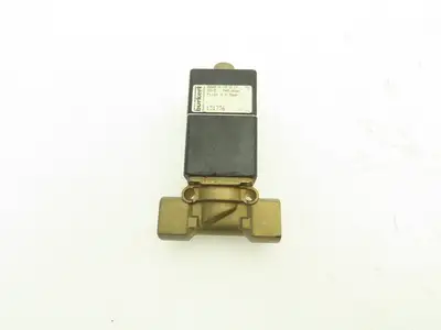 Burkert 0262 Pneumatically Operated Valve 2 Position 2 port 65 to 87psi G 1/2
