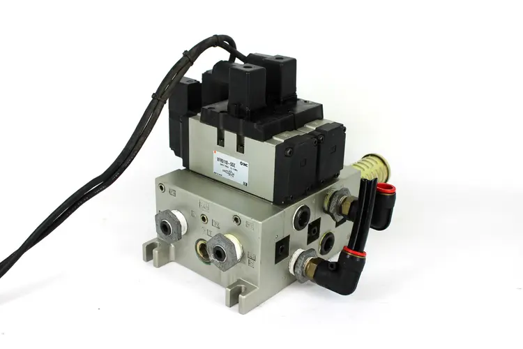 Used SMC VFR5110-5DZ Solenoid Valves | Industrial Parts R Us Inc. #365885