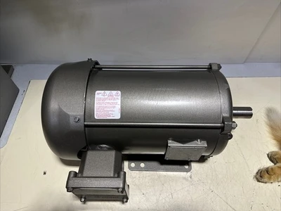 NEW Baldor EM7072T