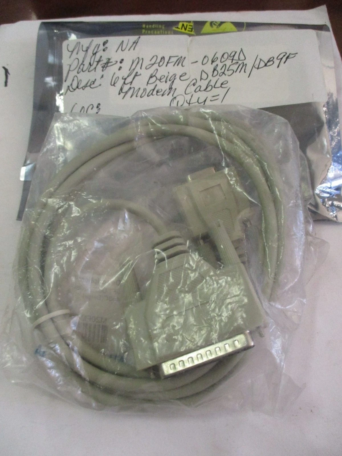 New M20FM-0609D 6ft Beige DB25M/DB9F  CABLE