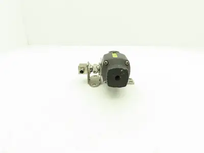 Whitey 131SR Pneumatic Air Actuator Spring Return Swagelok 1/4" Tube Ball Valve