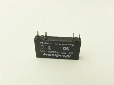 Allen-Bradley 700-HLT1Z Terminal Block Relay 700-TBR24 Ser A 24V Coil Lot of 9