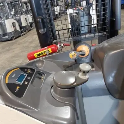 USED 2019 CROWN RR5725-45