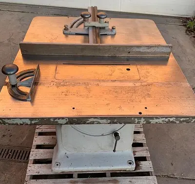 Greenlee Table Saw 5hp w/ Miter & Fence ~ 3ph ~ 240V ~ 1" Arbor