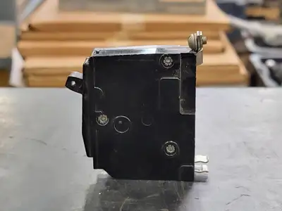 USED SQUARE D QO115