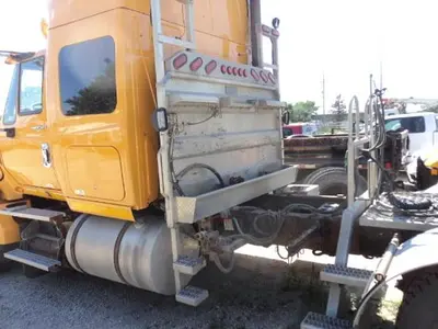 Used 2013 INTERNATIONAL PROSTAR Conventional trucks Manitoba CA | Conquest Truck & Auto Sales #1421380
