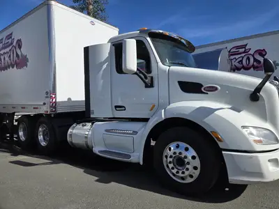 USED 2018 PETERBILT 579